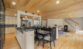 15 Pepperell Rd, Brookline, NH 03033