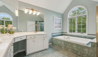 9 LABAW Way, Belle Mead, NJ 08502