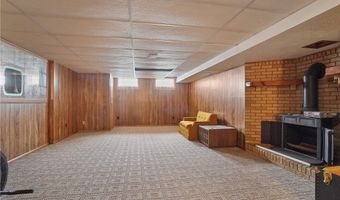 136 N Chillicothe Rd, Aurora, OH 44202