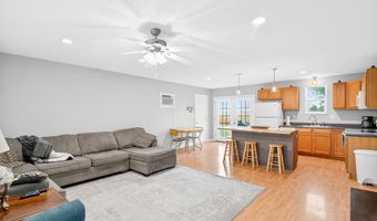 206 Shannon Dr, Anna, OH 45302