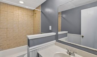 11223 WESTPORT Dr, Bowie, MD 20720