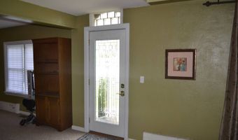 409 E. Elm St, Albion, IL 62806