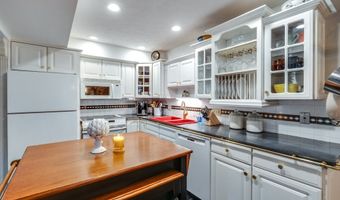 1265 Wednesbury Cir 3A, Akron, OH 44313