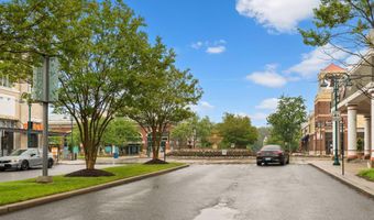 15616 EVERGLADE Ln 303, Bowie, MD 20716