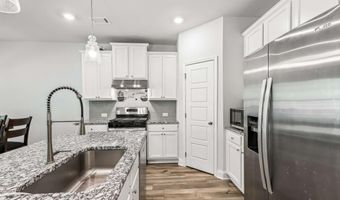 377 Station Overlook Dr, Auburn, GA 30011