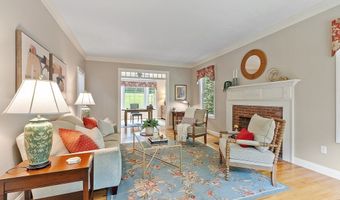 696 Liberty Square Rd, Boxborough, MA 01719