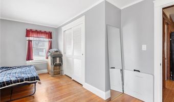 32 Union St, East Greenwich, RI 02818