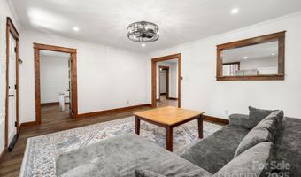 15 Deaver Dr, Asheville, NC 28806