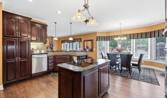 15586 Cedar Ln, Basehor, KS 66007