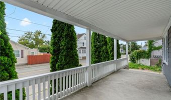 200 Market St, Warren, RI 02885