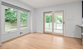 9026 MCNAIR Dr, Alexandria, VA 22309