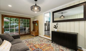 9232 Arrow Dr, Affton, MO 63123