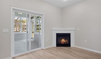 1344 Cypress Ct, Altoona, WI 54720