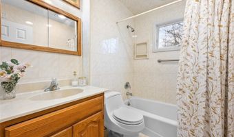 88 Evans Ave, Albertson, NY 11507