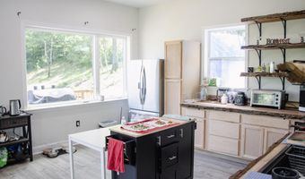 680 STARBRIGHT Dr, Augusta, WV 26704
