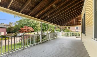 55 Hunter Ave, Newport, RI 02840