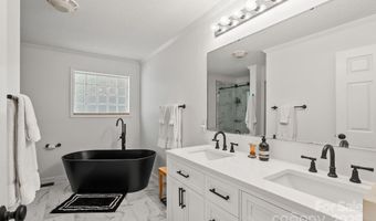 84 Varnadore Dr, Arden, NC 28704