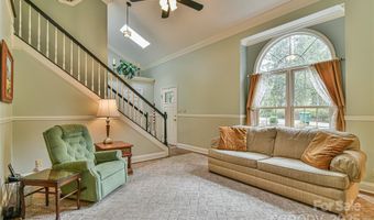 145 Fox Glen Dr, Arden, NC 28704