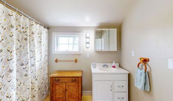 1276 Swinton Rd, Bridport, VT 05734