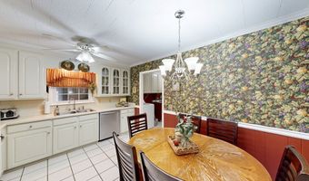 402 Park St, Ashford, AL 36312