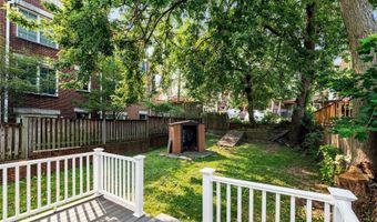 109 E REED Ave 1/2, Alexandria, VA 22305