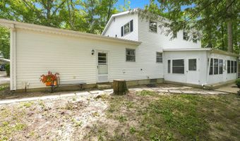 1001 Hickory Hills Dr, Angola, IN 46703