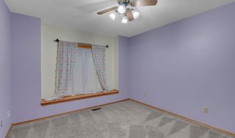 4566 Westlake Ct, Bel Aire, KS 67220