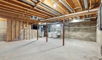 808 Anchor Ave, Beachwood, NJ 08722