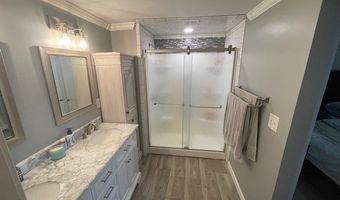 120 Westover Dr, Adel, GA 31620
