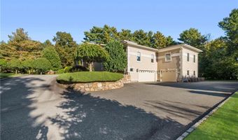 55 Wilbur Rd, Lincoln, RI 02865