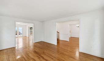 2904 N 4TH St N, Arlington, VA 22201