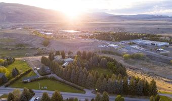 625 Skyline Dr, Cody, WY 82414