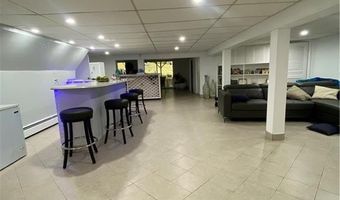 109 Cobble HIll Rd, Lincoln, RI 02865