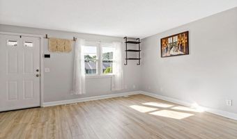 47 Morgan Ave 45, Johnston, RI 02919