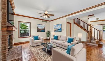 6743 Meadowgreen Dr, Indianapolis, IN 46236