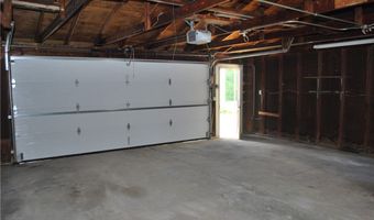 209 Sipple Ave, Amherst, OH 44001