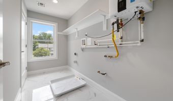 605 BAY Blvd, Bayville, NJ 08721