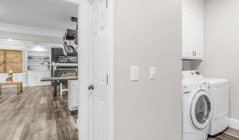 967 Five Points Rd, Barnesville, GA 30204