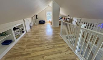 6 Willow St, Brattleboro, VT 05301