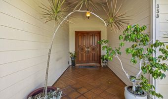 355 Kamalei Cir, Kahului, HI 96732