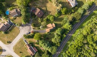 12 Thunder Dr, Alloway, NJ 07418