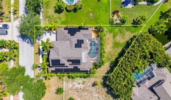 824 ISLEBAY Dr, Apollo Beach, FL 33572