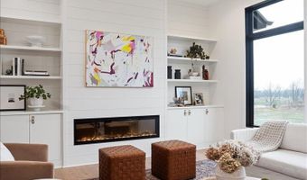 742 Honey Crk, Ada, MI 49301