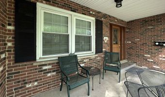 604 S Reuter Dr, Arlington Heights, IL 60005