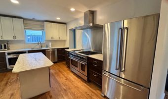 4300 37TH Rd N, Arlington, VA 22207