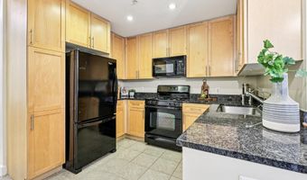 820 N POLLARD St 801, Arlington, VA 22203
