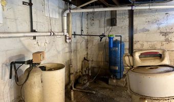 462 Knoxville Trl, Alpha, IL 61413