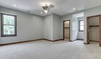 20 Forrests Edge Ct, Indianapolis, IN 46227
