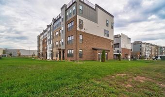 20285 NEWFOUNDLAND Sq, Ashburn, VA 20147