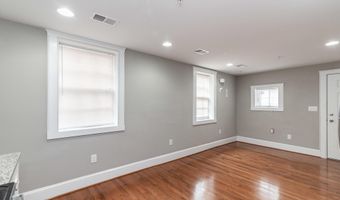 108 W SARATOGA St 5, Baltimore, MD 21201
